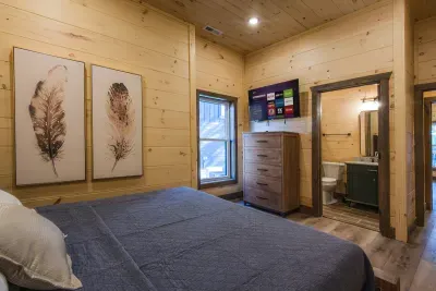 King bedroom #6 with en suite bathroom.