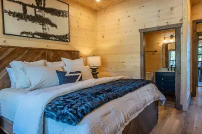 King bedroom #1 with en suite bathroom.