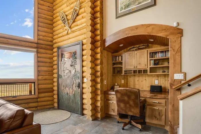 Soak in the stunning views right from the work desk in the living room.