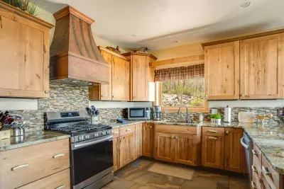Fully stocked kitchen.