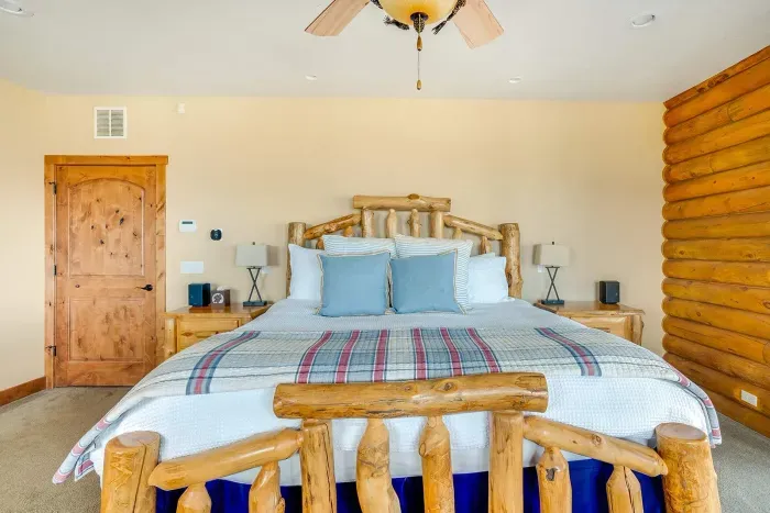 Mountain Haus: Hot Tub, Views & Ski Access - image 32 of 79