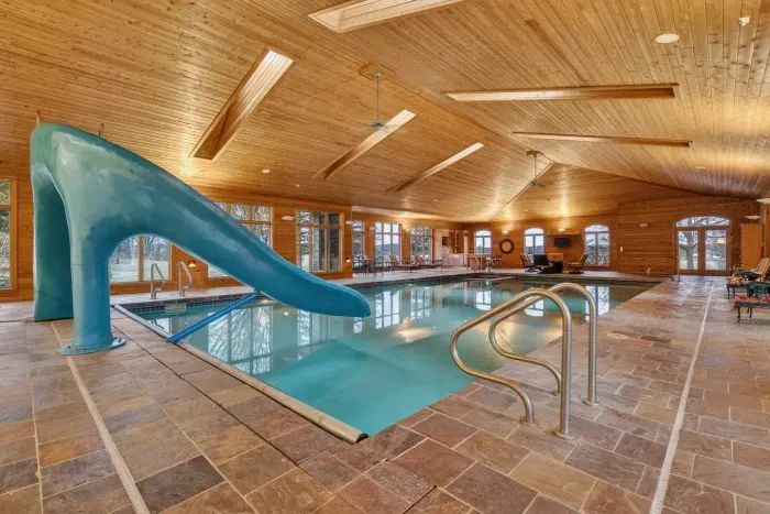 Grand Badger Resort - image 2 of 47