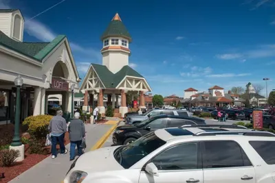 Tanger-Outlets-7