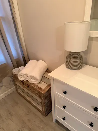 Fresh towels and thoughtful touches to make your stay easy and comfortable.