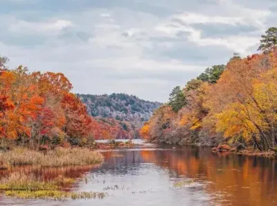 Beavers Bend state park in the fall