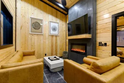 Dark Horse Loft
