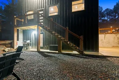 Dark Horse Loft - image 43 of 46