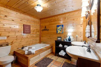 Sugar Bear Lodge