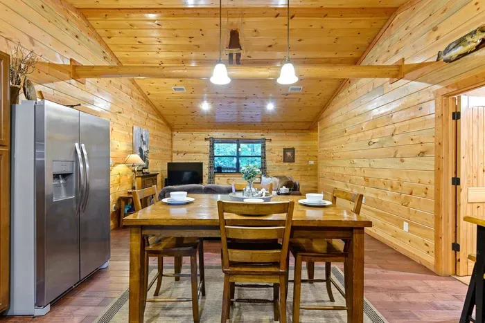 Sugar Bear Lodge - image 16 of 77