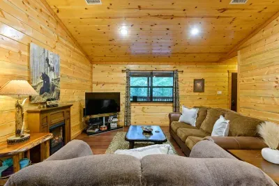 Sugar Bear Lodge