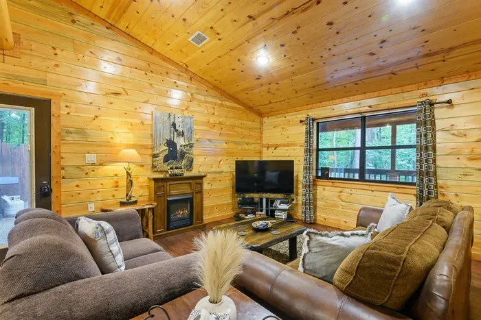 Sugar Bear Lodge - image 7 of 77