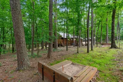 Sugar Bear Lodge - image 58 of 77