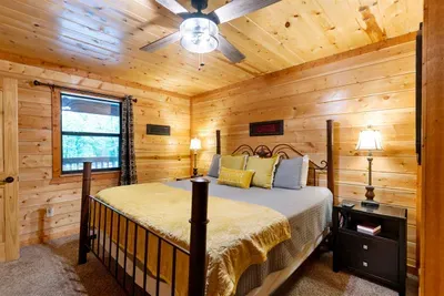Sugar Bear Lodge - image 31 of 77