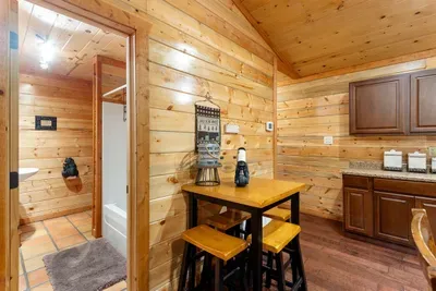 Sugar Bear Lodge - image 20 of 77