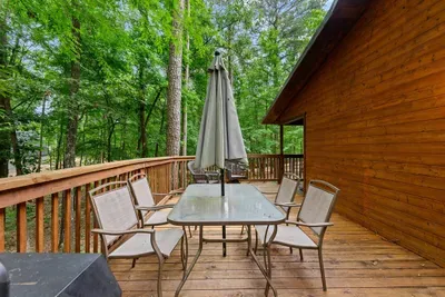 Sugar Bear Lodge - image 45 of 77
