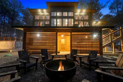 Dark Horse Cabin - image 3 of 104