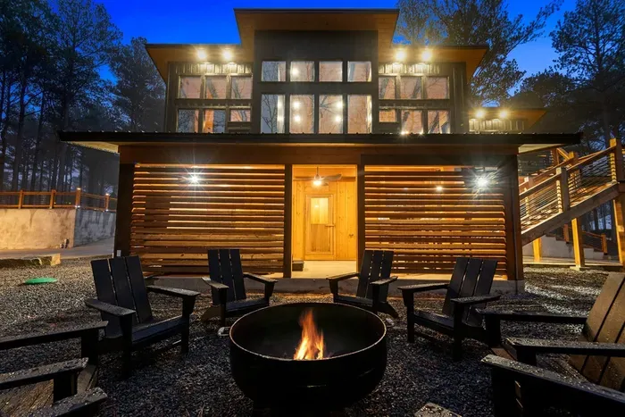 Dark Horse Cabin - image 3 of 104