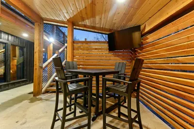 Dark Horse Cabin - image 88 of 104