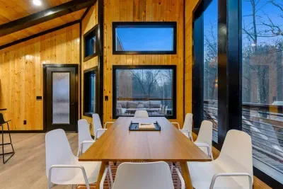 Dark Horse Cabin - image 29 of 104