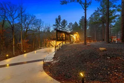 Dark Horse Cabin - image 77 of 104