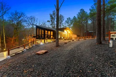 Dark Horse Cabin - image 72 of 104