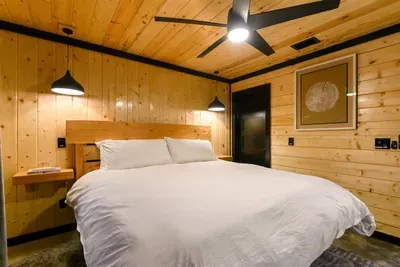 Dark Horse Cabin - image 56 of 104