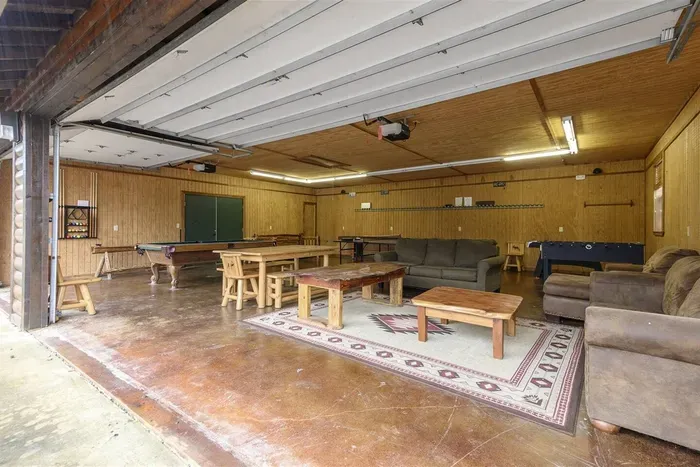 Double garage with GAMES