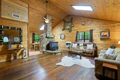 Mountain Bear Lodge