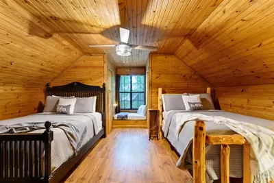 Mountain Bear Lodge - image 35 of 84