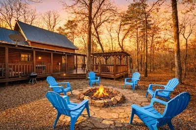 Star Creek Cabin - image 1 of 36