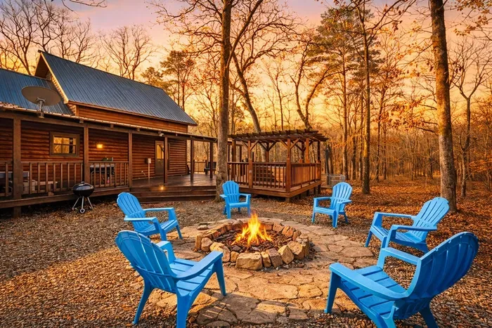 Star Creek Cabin - image 1 of 36