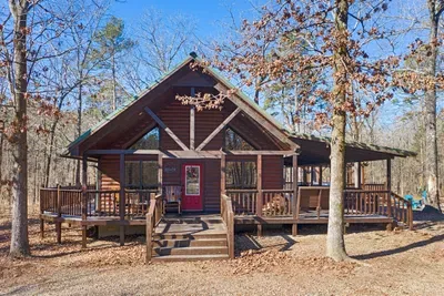 Star Creek Cabin - image 35 of 36