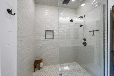 Kine En-Suite #2