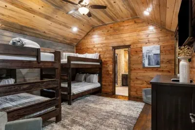 Conifer Crossing Lodge - image 20 of 35