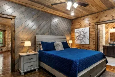 Conifer Crossing Lodge - image 16 of 35
