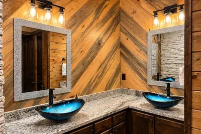 Conifer Crossing Lodge - image 43 of 85