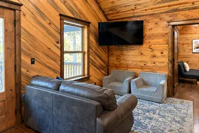 Conifer Crossing Lodge - image 49 of 85