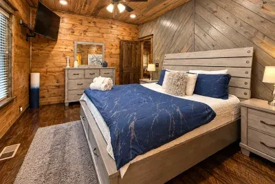 Conifer Crossing Lodge - image 41 of 85