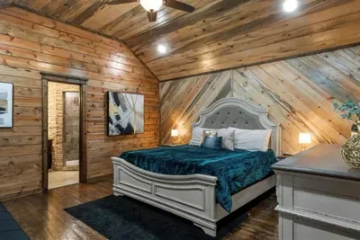 Conifer Crossing Lodge - image 19 of 35