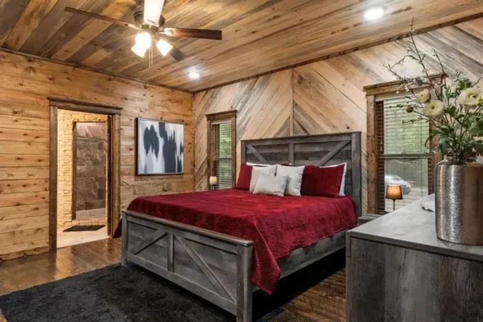 Conifer Crossing Lodge - image 18 of 35