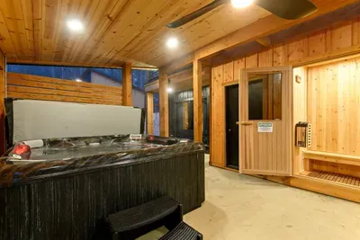 Dark Horse Cabin and Dark Horse Loft - image 64 of 118