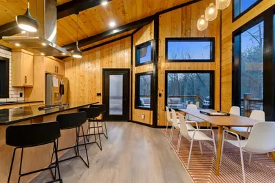 Dark Horse Cabin and Dark Horse Loft - image 17 of 118