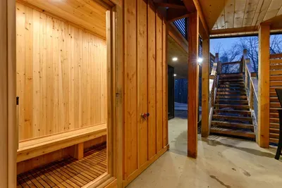 Dark Horse Cabin and Dark Horse Loft - image 59 of 118
