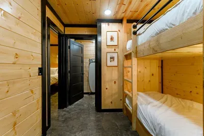 Dark Horse Cabin and Dark Horse Loft - image 52 of 118
