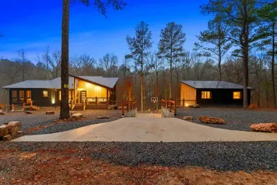 Dark Horse Cabin and Dark Horse Loft - image 116 of 118