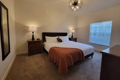 Main bedroom with king bed 1st floor