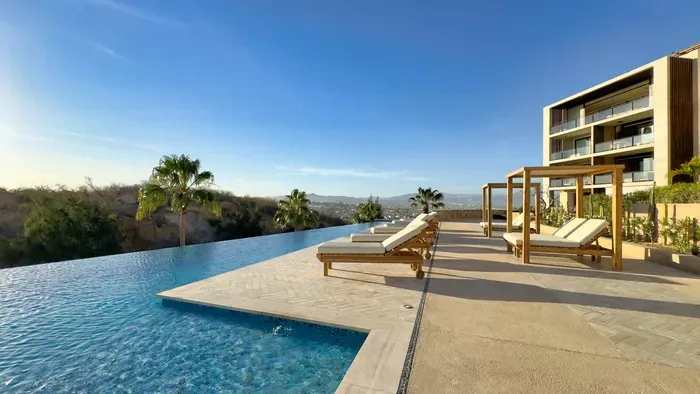 Peninsula Pool (10)
