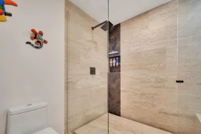 Guest shower