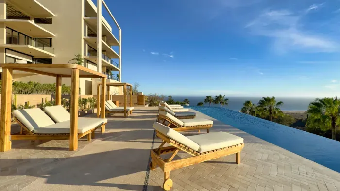 Peninsula Pool (3)