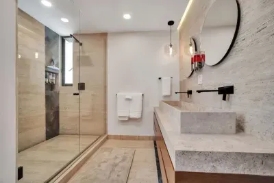 Main bathroom